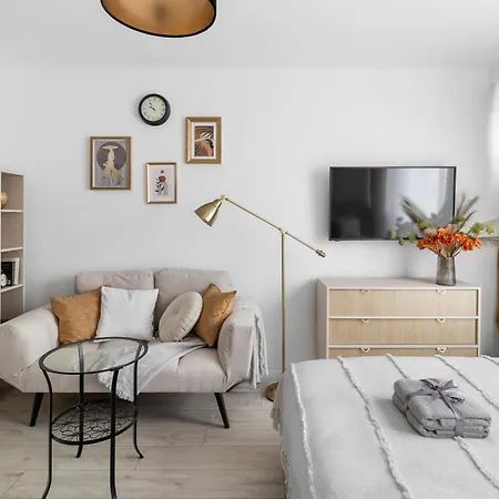Lejlighed 2 X 1 Bedroom Deluxe With Ac Only 900 M To Station