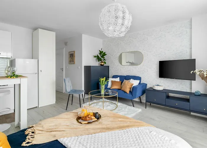 2 X 1 Bedroom Deluxe With Ac Only 900 M To Station Apartment