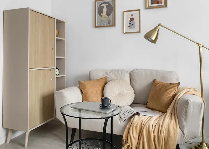 Διαμέρισμα 2 X 1 Bedroom Deluxe With Ac Only 900 M To Station *