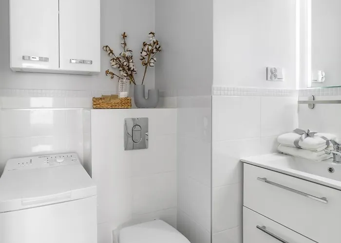 2 X 1 Bedroom Deluxe With Ac Only 900 M To Station Διαμέρισμα *