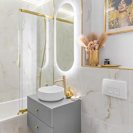 2 X 1 Bedroom Deluxe With Ac Only 900 M To Station Διαμέρισμα Βαρσοβία